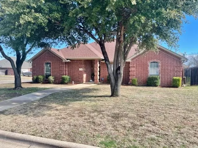 1411 Chaucer Drive, Cleburne, TX 76033