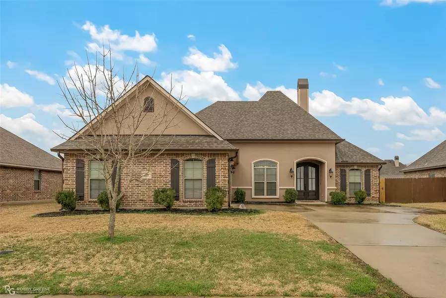 717 Saint Martin Lane, Bossier City, LA 71111