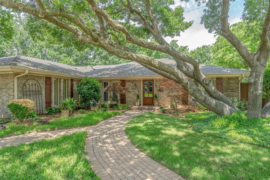 8 Vista Cliff Place, Richardson, TX 75080