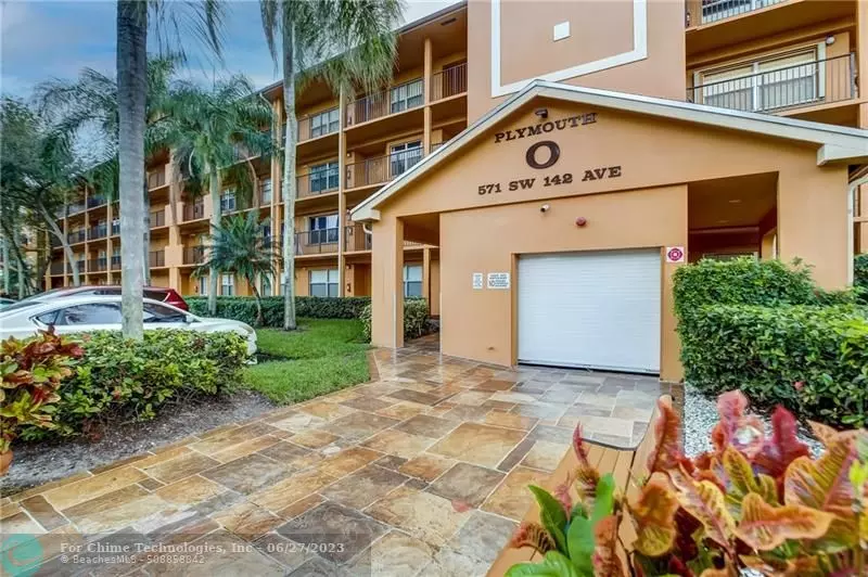 571 SW 142nd Ave  #414 O, Pembroke Pines, FL 33027