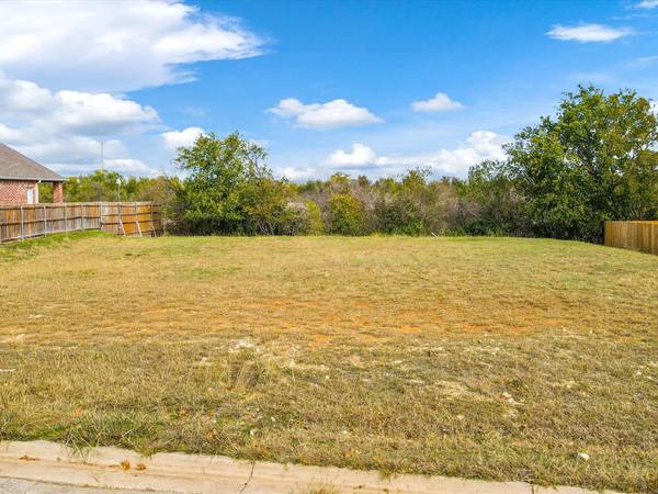 1603 Bent Creek Drive, Cleburne, TX 76033