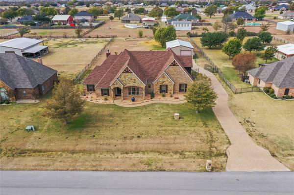 14301 Lucille Drive, Newark, TX 76071