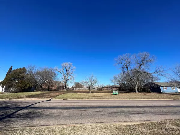 709 E Lamberth Road, Sherman, TX 75090