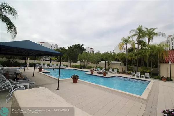 Boca Raton, FL 33433,7572 Regency Lake Dr  #202