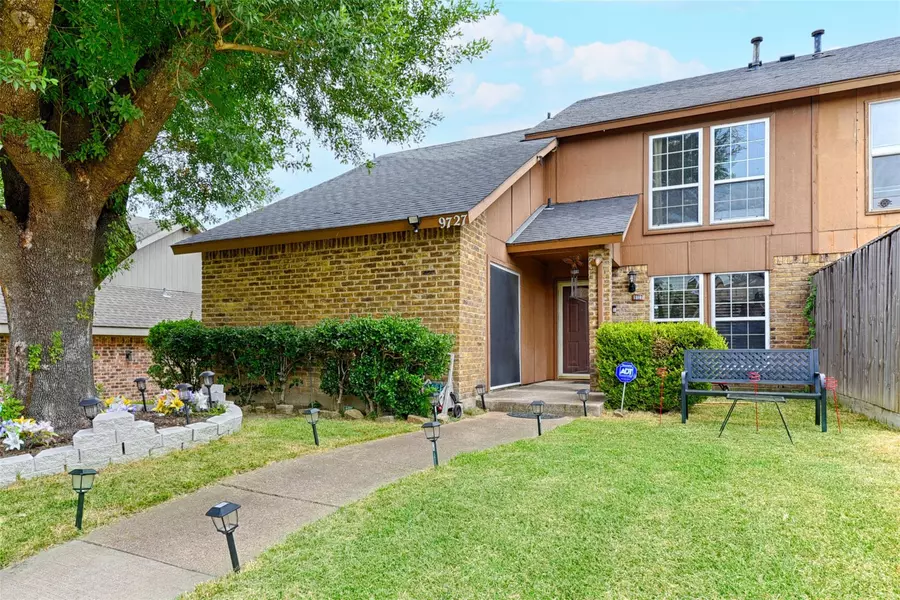 9727 Springtree Lane, Dallas, TX 75243