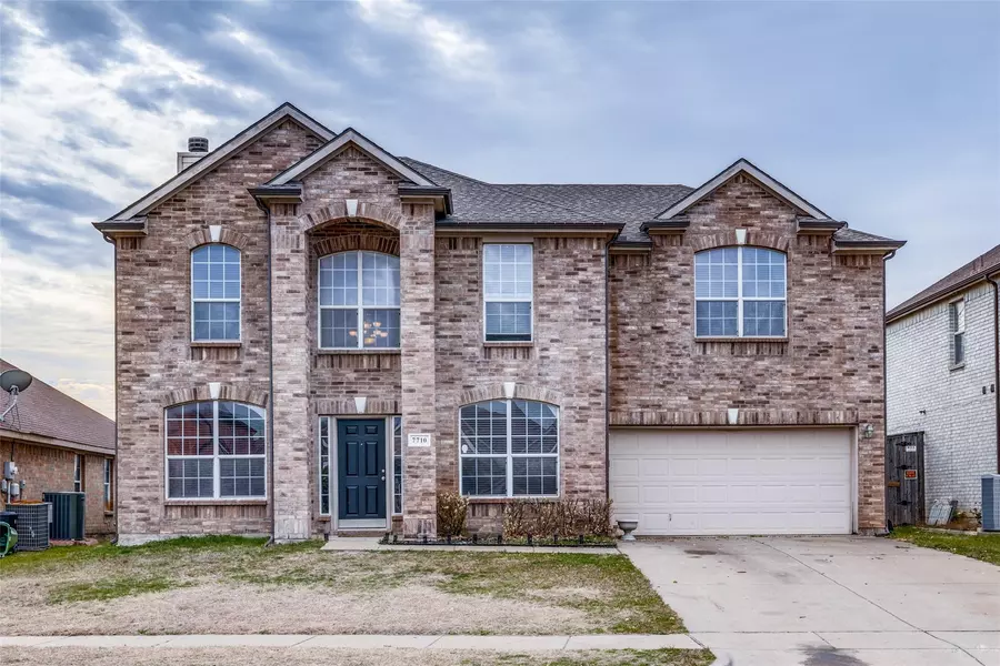 7710 Longbow Lane, Arlington, TX 76002