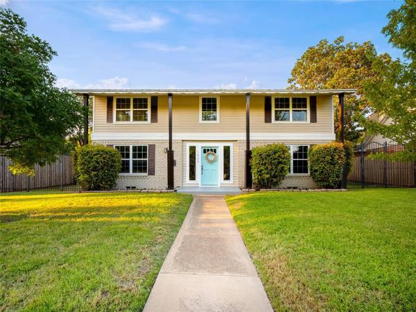 1545 Mapleton Drive,  Dallas,  TX 75228