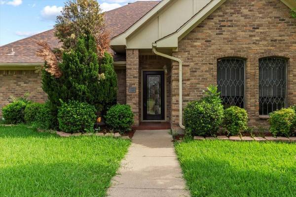 1549 Sussex Drive, Plano, TX 75075