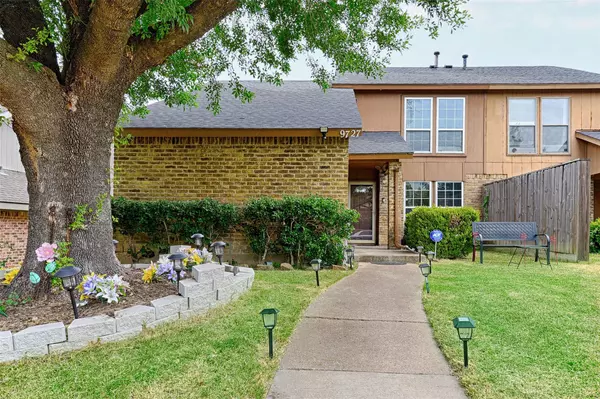 Dallas, TX 75243,9727 Springtree Lane