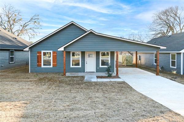 616 W Coffin Street, Denison, TX 75020