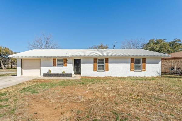 3310 1st Street, Brownwood, TX 76801