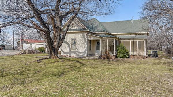 10922 Swafford Road,  Ponder,  TX 76259