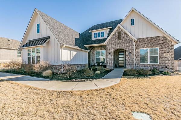 2008 Vanderbilt Drive, Weatherford, TX 76088