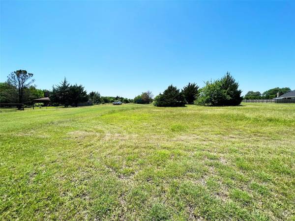 3215 Blackchamp Road, Waxahachie, TX 76065