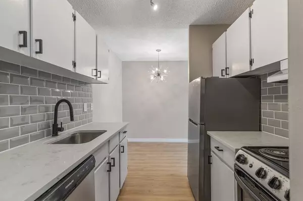 Calgary, AB T2E 0J3,310 4 AVE NE #202