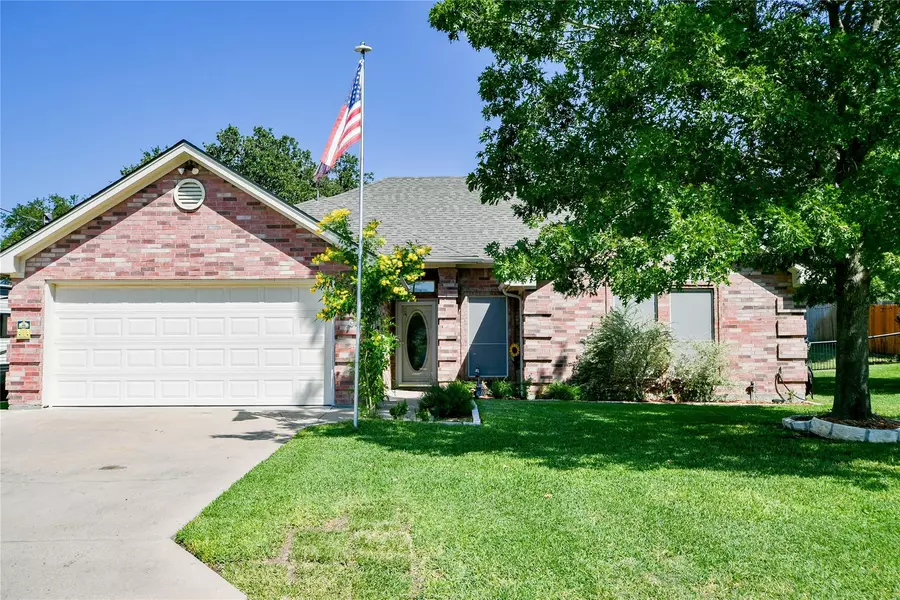 3707 Country Lane, Granbury, TX 76048