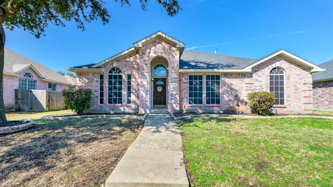 7401 Euclid Drive, Rowlett, TX 75089