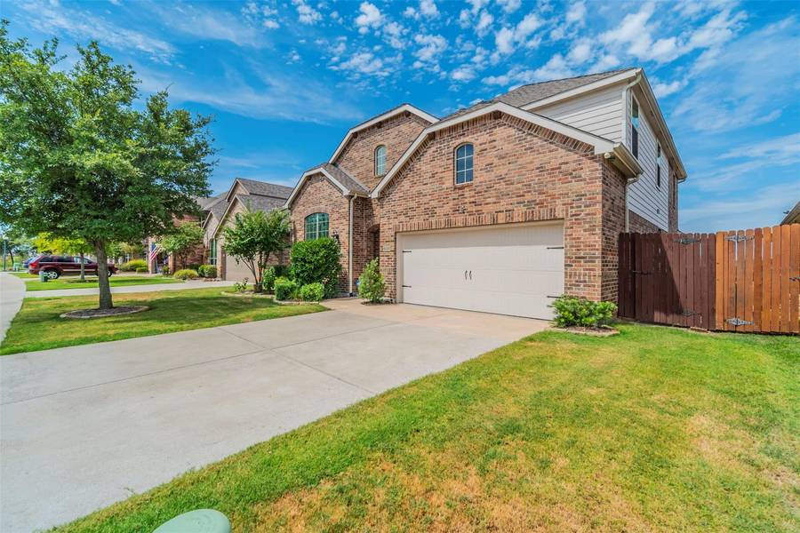 3438 Bluewater Drive, Little Elm, TX 75068