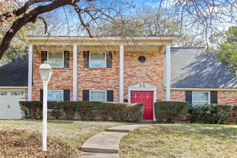 1313 Briarwood Boulevard, Arlington, TX 76013