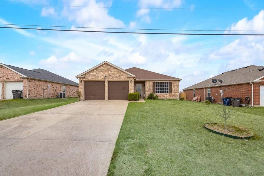 1608 Harbor View Road, Glenn Heights, TX 75154