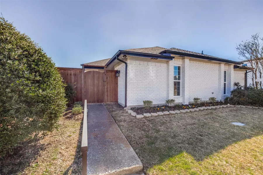 422 Tall Oaks Lane, Richardson, TX 75081