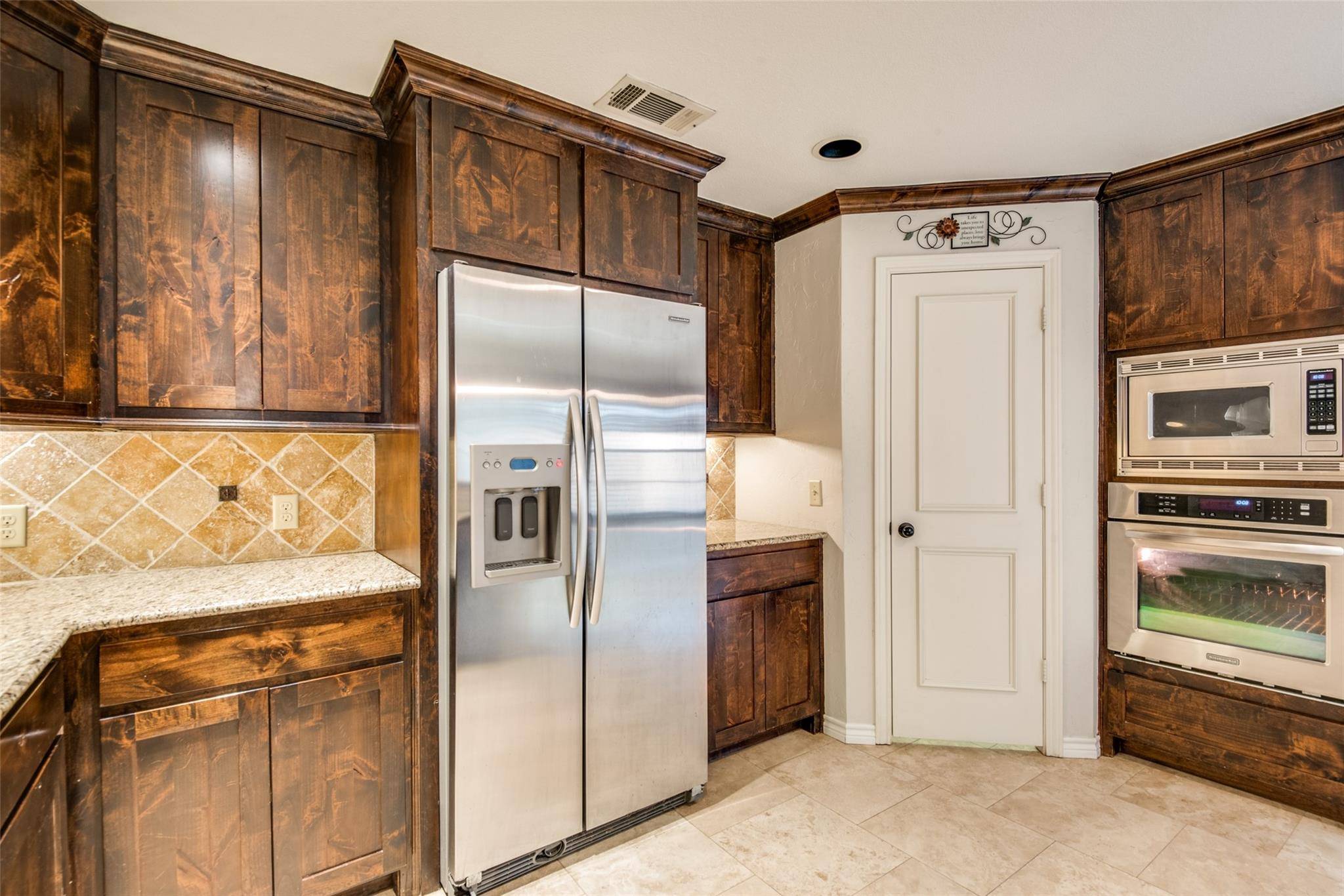 1201 Rusdell Drive,  Irving,  TX 75060