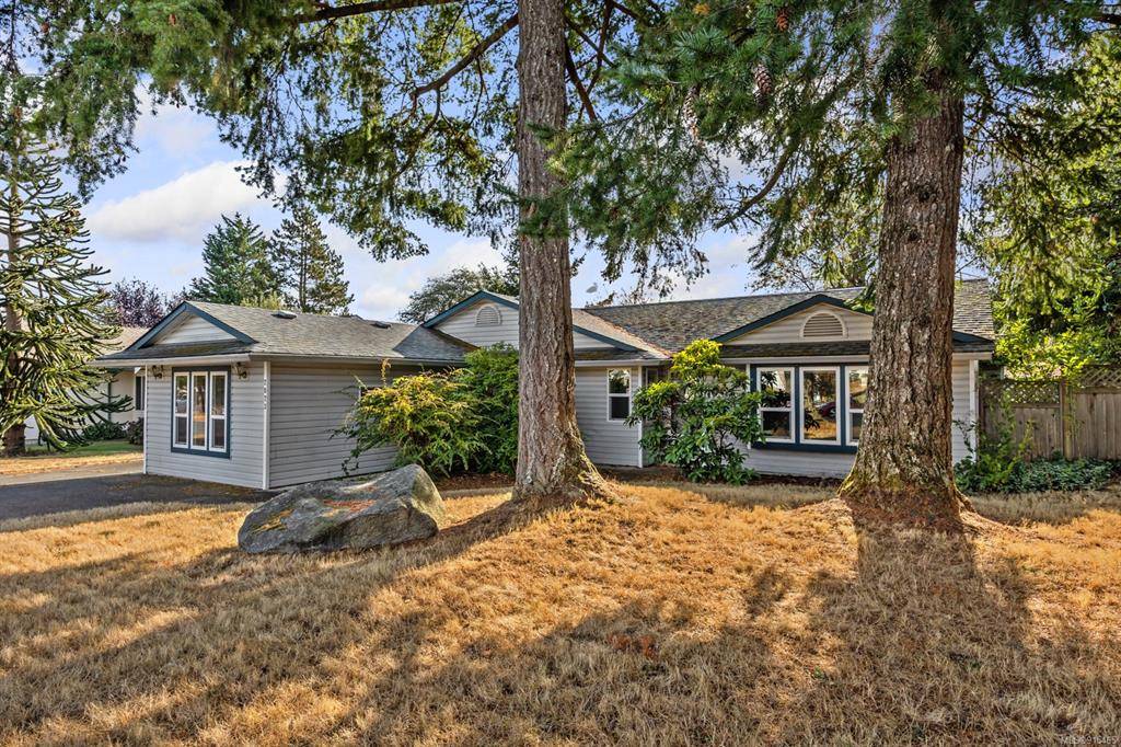 Comox, BC V9M 1Z8,2023 Bolt Ave
