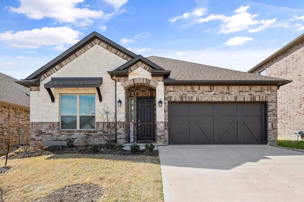 Arlington, TX 76002,650 Harris Ridge Drive