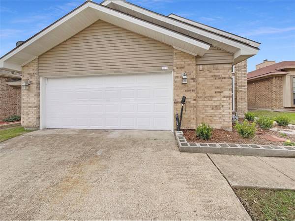 2604 Centaurus Drive, Garland, TX 75044