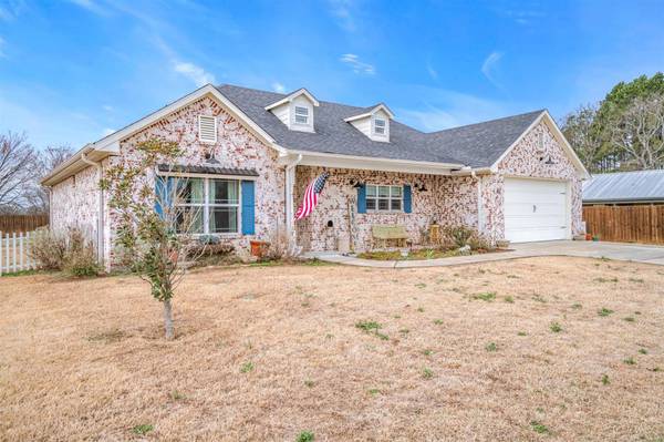 143 Posey Lake Drive, Edgewood, TX 75117