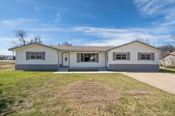 1816 S Colorado,  Coleman,  TX 76834