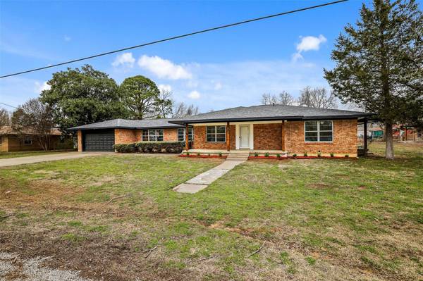 201 E Locust Street, Collinsville, TX 76233