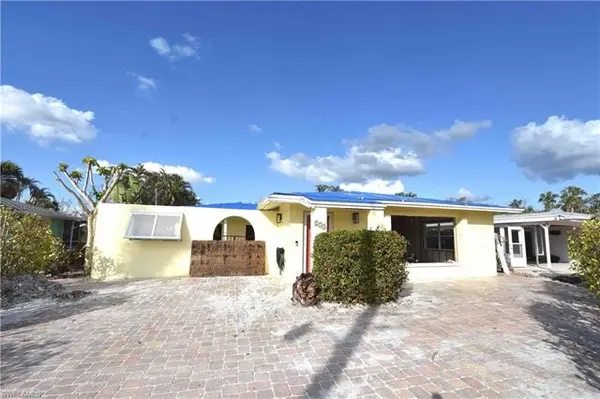 271 Donora BLVD, Fort Myers Beach, FL 33931