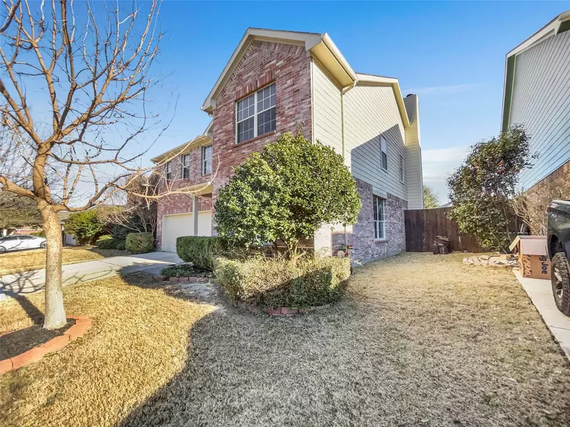 13104 Settlers Trail, Fort Worth, TX 76244