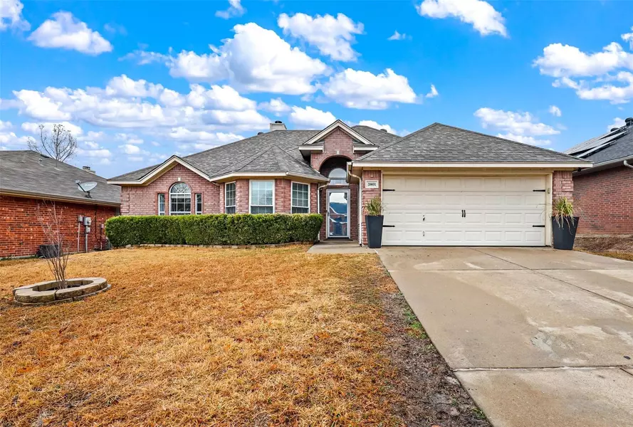 3801 Staghorn Circle N, Fort Worth, TX 76137