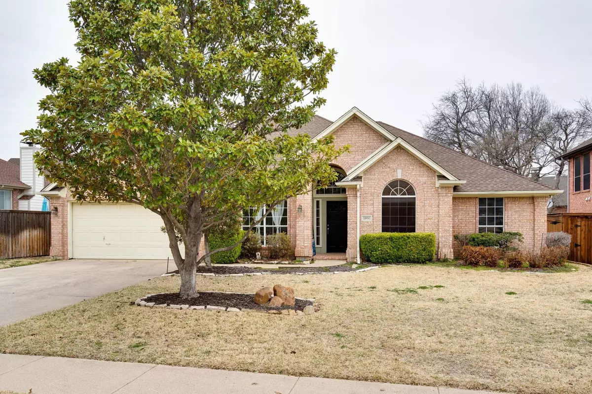 Grapevine, TX 76051,2804 Woodhaven Drive