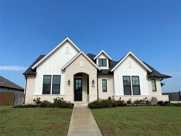 15009 Lost Wagon Street, New Fairview, TX 76247