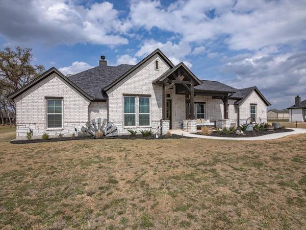 405 Heid Pass, Springtown, TX 76082