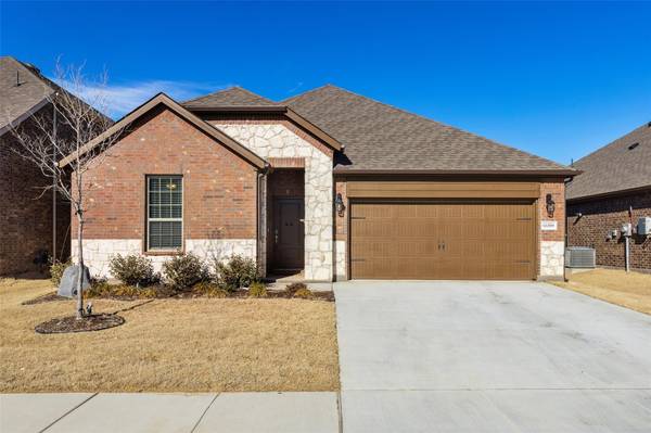 11209 Gold Pan Trail, Aubrey, TX 76227