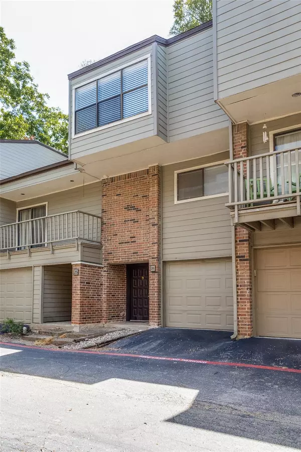 6808 Eastridge Drive #E3 #26,  Dallas,  TX 75231