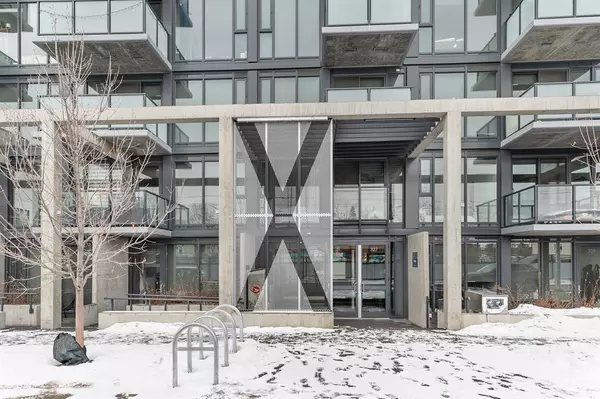 327 9A ST NW #707, Calgary, AB T2N 1T7