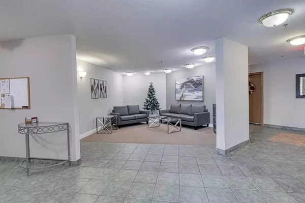 Calgary, AB T2X 3P7,11 Chaparral Ridge DR SE #1103