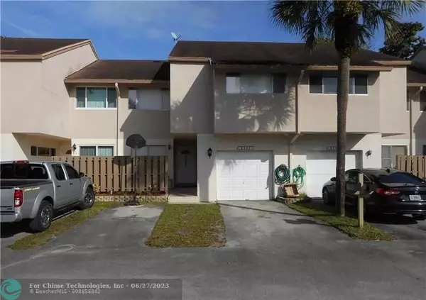 8207 NW 8th Pl  #3, Plantation, FL 33324