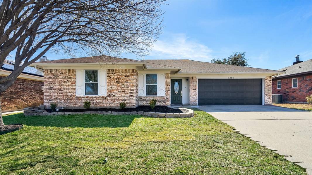 6464 Whitehurst Drive, Watauga, TX 76148