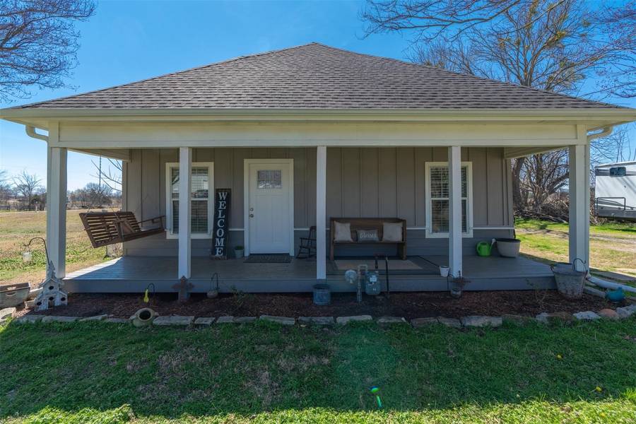 1200 S Patterson, Campbell, TX 75422