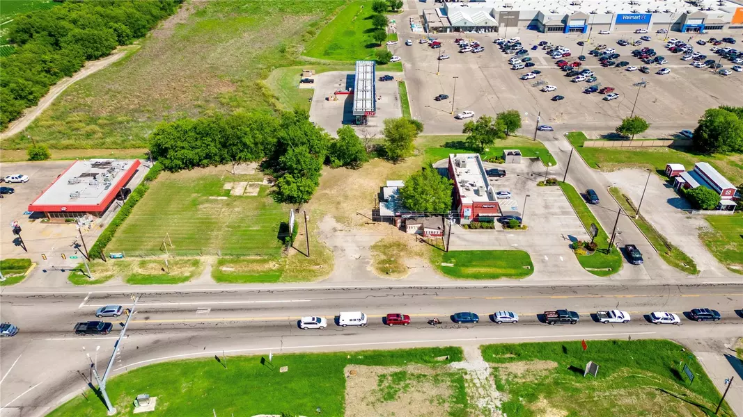 8747 State Highway 34 S, Quinlan, TX 75474