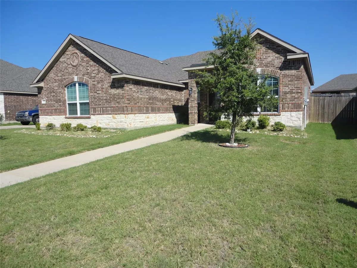 Glenn Heights, TX 75154,527 Roaring Springs Drive