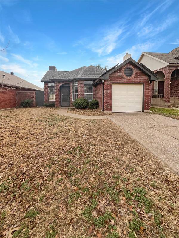 6920 Driffield Circle, North Richland Hills, TX 76182