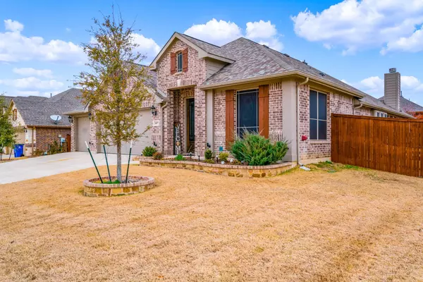 Burleson, TX 76028,1057 English Oak Drive