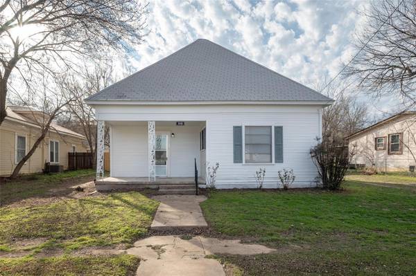 312 SW 4th Avenue, Mineral Wells, TX 76067